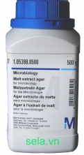 Malt extract agar for microbiology